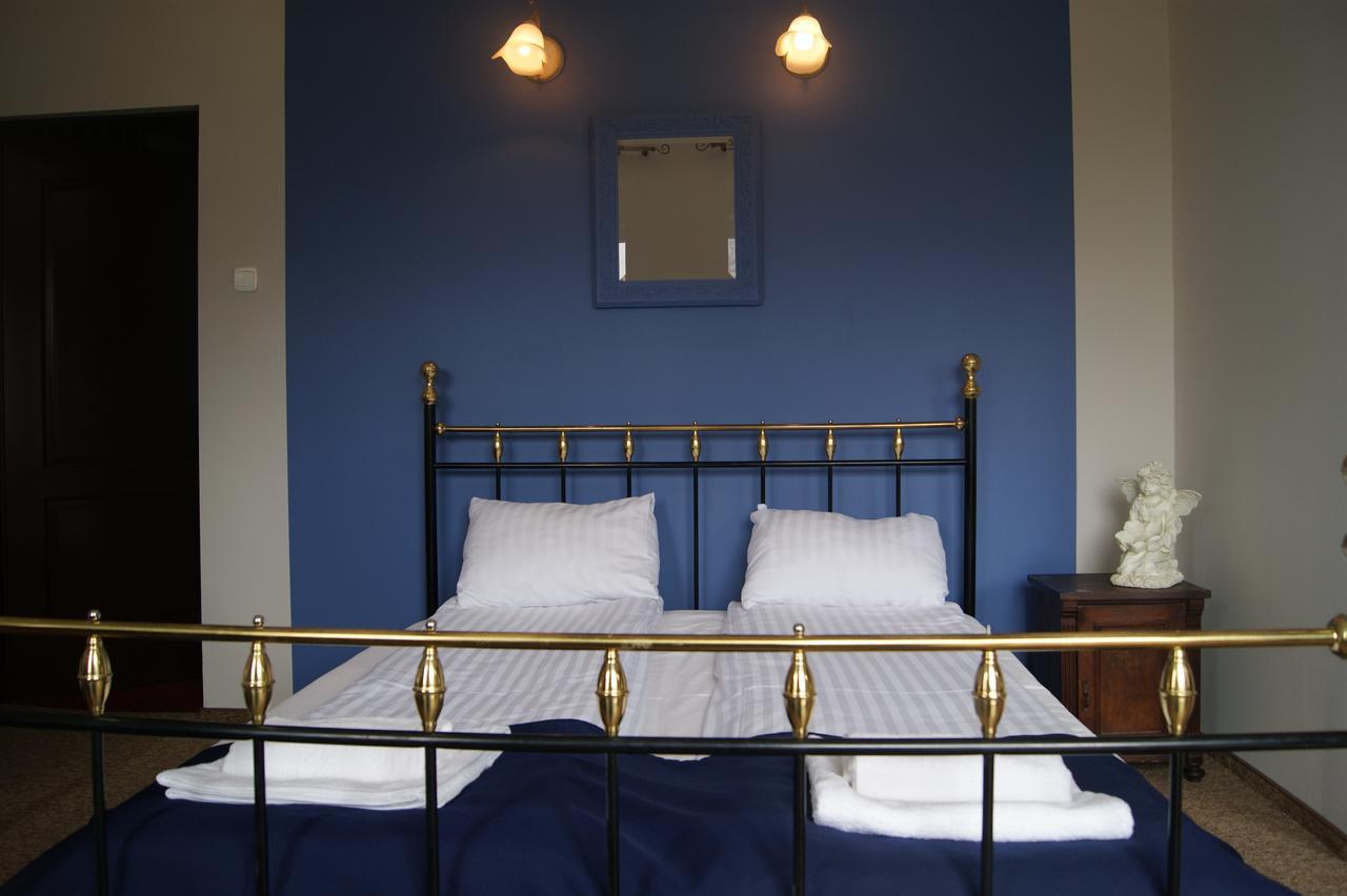 Hotel Ksiezycowy Dworek Kętrzyn Habitación foto