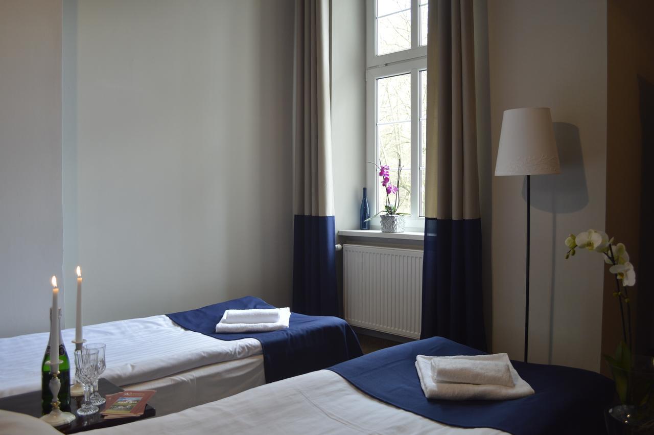 Hotel Ksiezycowy Dworek Kętrzyn Habitación foto